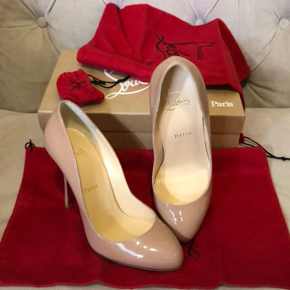 Christian Louboutin pump
